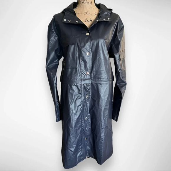 FABLETICS Kenna Navy Blue Cargo Convertible Rain‎ Jacket Small | EUC - Picture 1 of 11